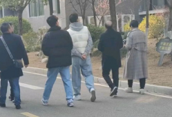 鞍山网红吃瓜事件,揭秘网络舆论的风云变幻